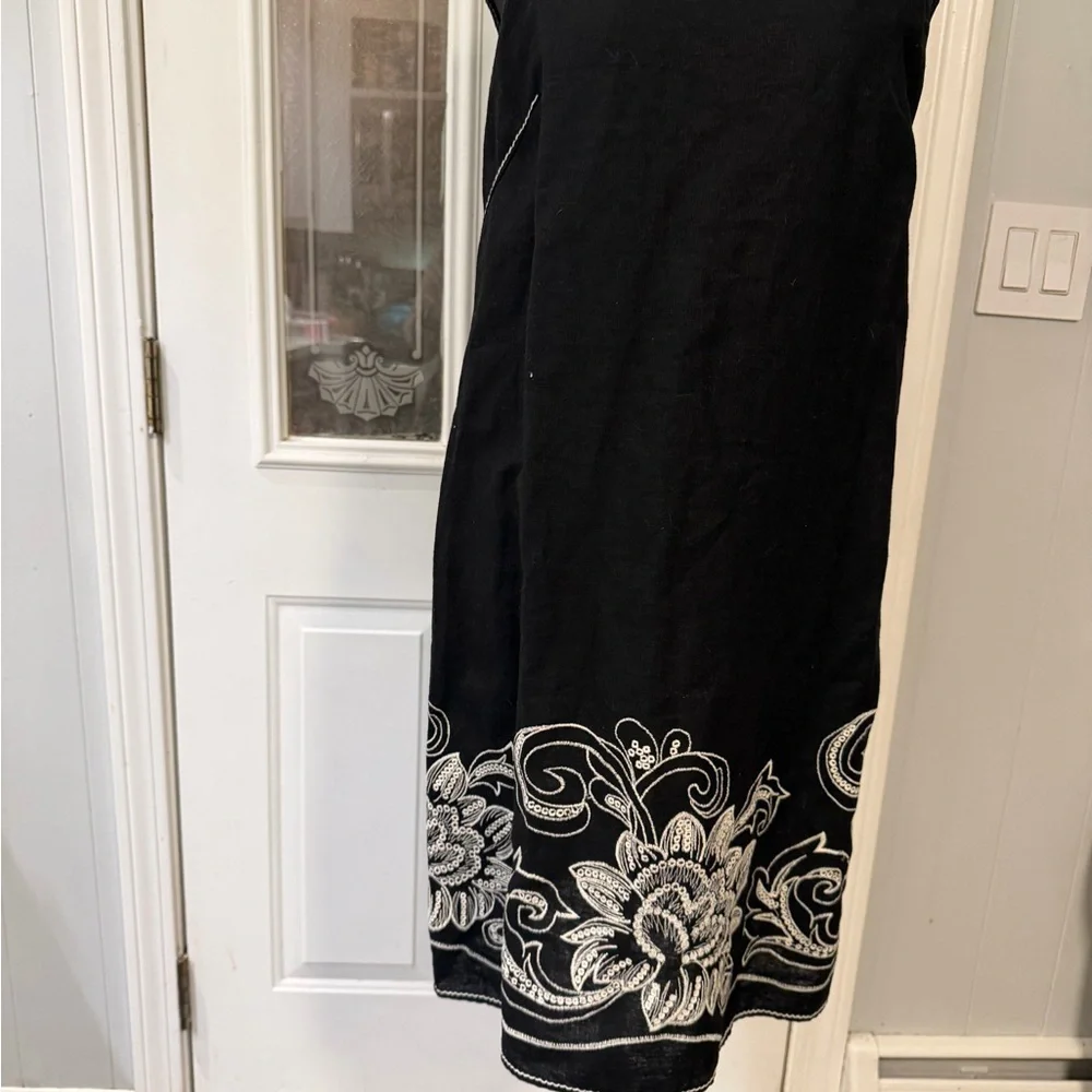 Max Studio Black Dress with White Floral Design - Picture 1 of 4